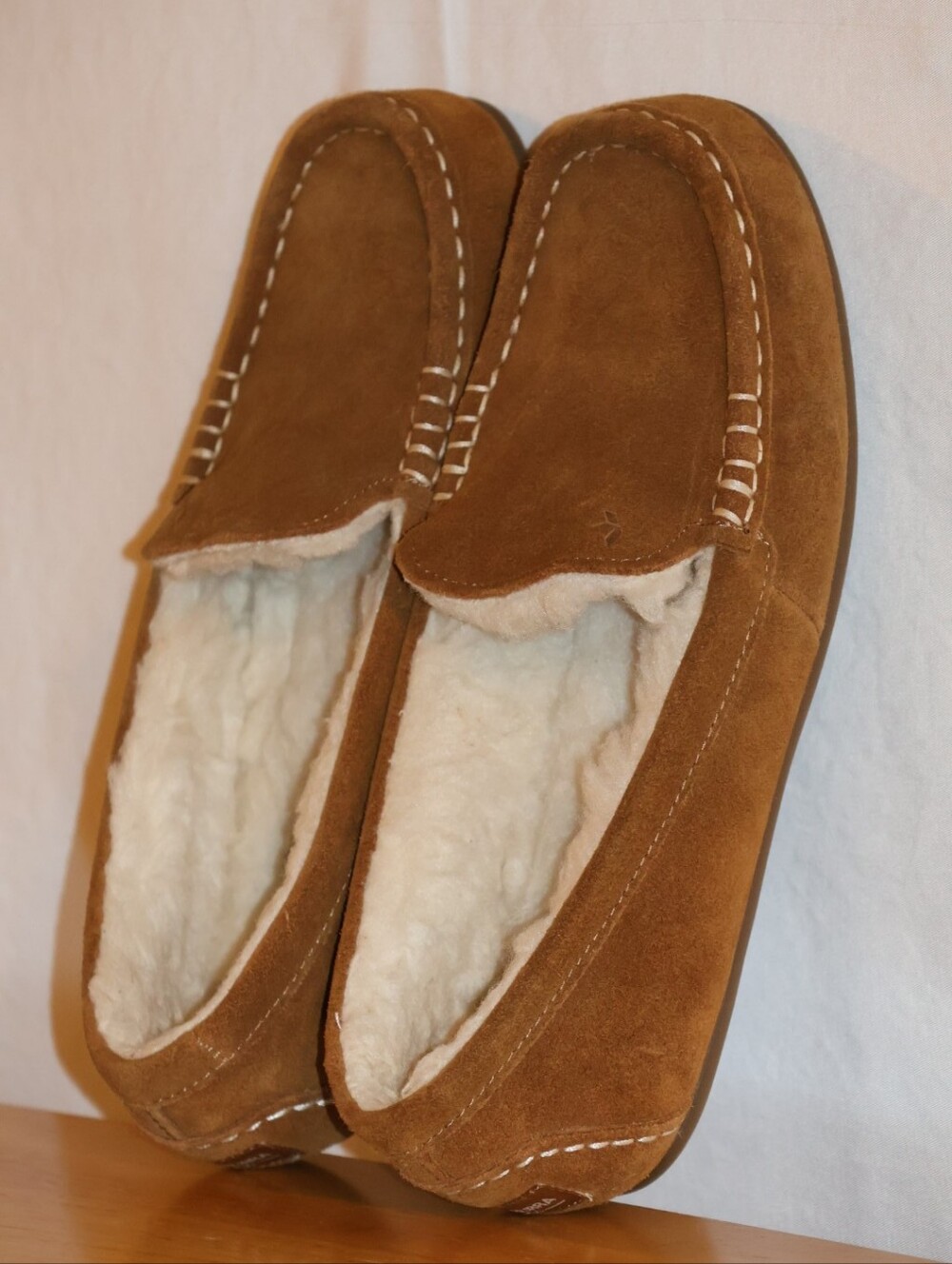 Koolaburra By UGG Chestnut Lezly Slippers.